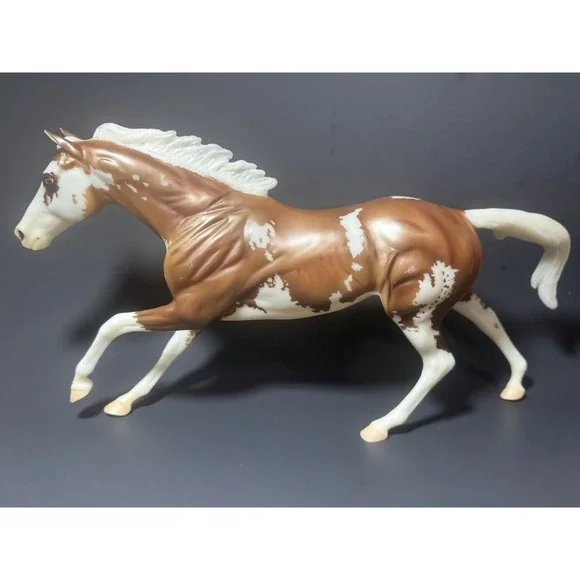 Breyer Sato Cigar Mold #1470‎