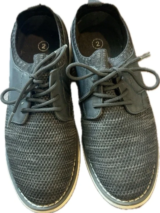 Cat & Jack Boys Gray Knit Dress Shoes sz 2