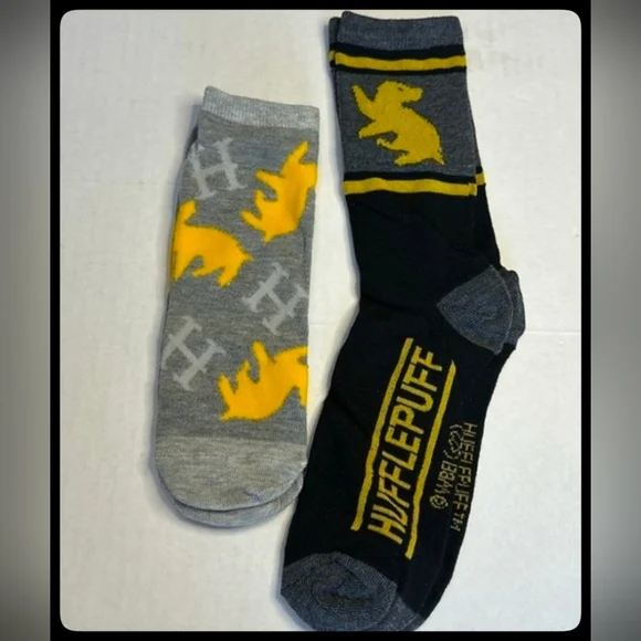 NWOT Harry Potter, Hufflepuff Socks (Crew/No Show) Yellow/Black