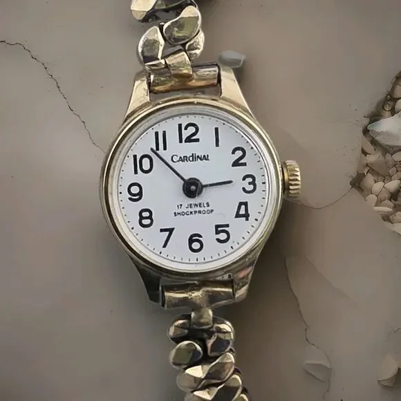Ladies Vintage 50s Cardinal 17 Jewels Rare Back Mechanical Wind Watch Runs Well