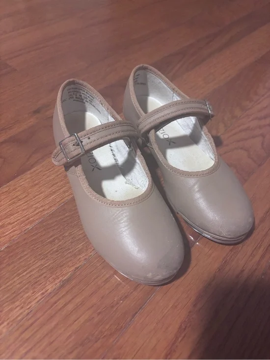 Capezio Girls Beige Mary Jane Tap Shoes with Buckle Strap