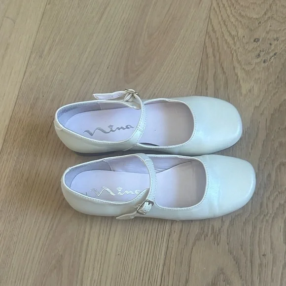 Nina Mary Jane girls cream shoes 2