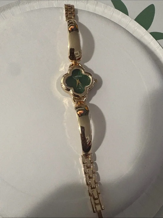 Gold-Tone Women's Bracelet Watch with Green Clover Dial