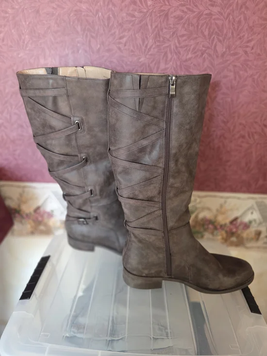 Women's Knee-High Zipper Brown Boots