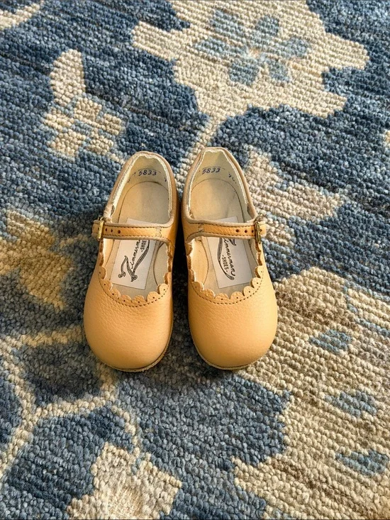 NEW ✨ Zimmerman Shoes - Scallop Mary Jane in Camel - Toddler 5