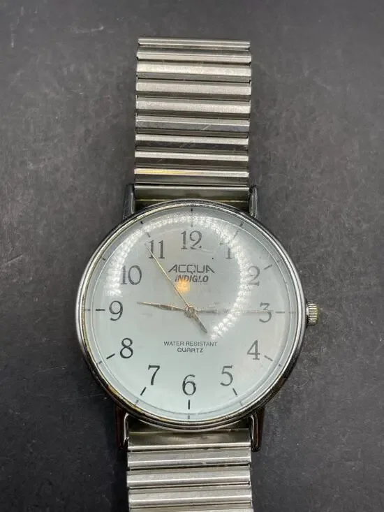 Vintage Acqua Indiglo Easy Reader Quartz Watch Silver Tone Stretch Band 34mm