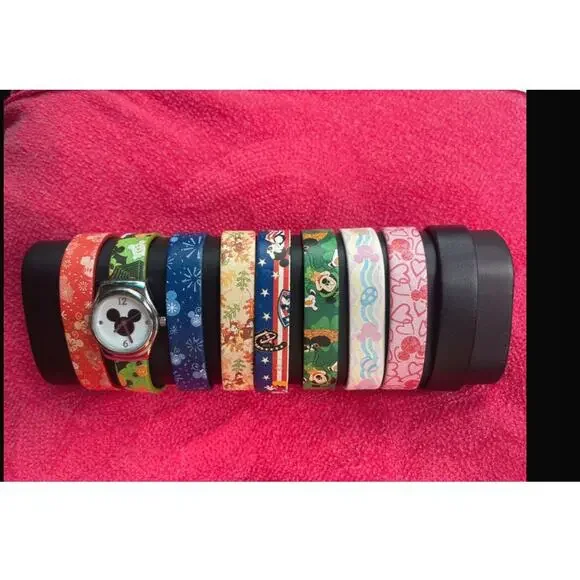 Disney Vintage Seasonal Watch Set w/ Several Bands