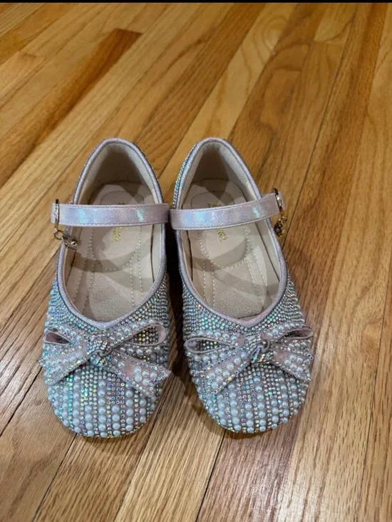 Iridescent Pink Rhinestone Bow Mary Jane Girls' Dress Shoes