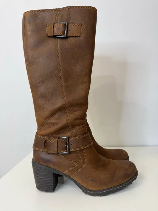 B.O.C. Distressed Brown Leather Buckle Riding Boots Stacked Block Heel Size 9.5