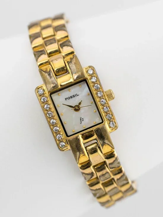 Fossil F2 ES9019 Gold Tone Crystal Watch Quartz Analog Women’s Fresh Battery