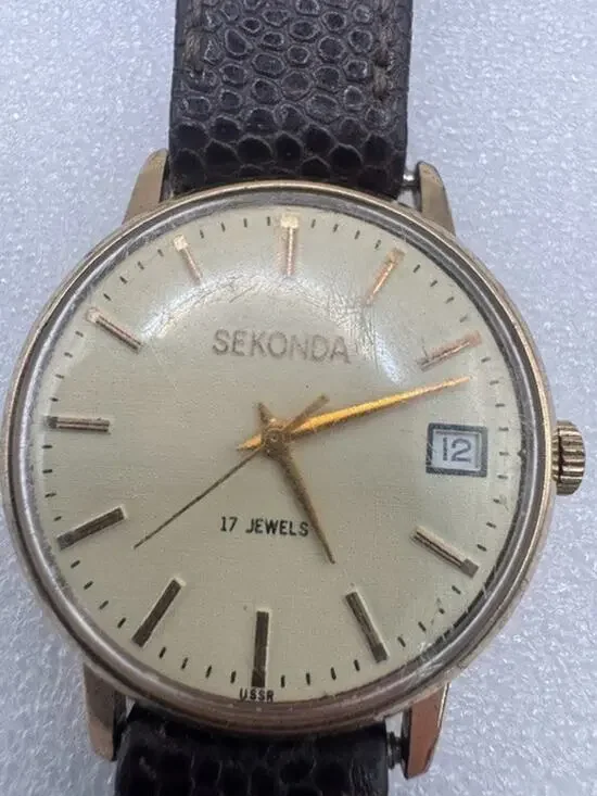 Vintage 1980s Sekonda 17 Jewels USSR Manual Wind Date Gold Plated Watch Running