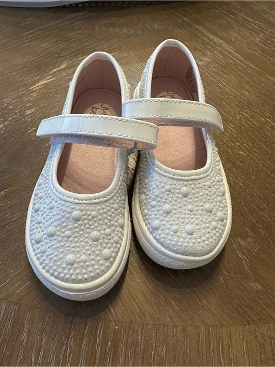 Adorable toddler slide on shoes