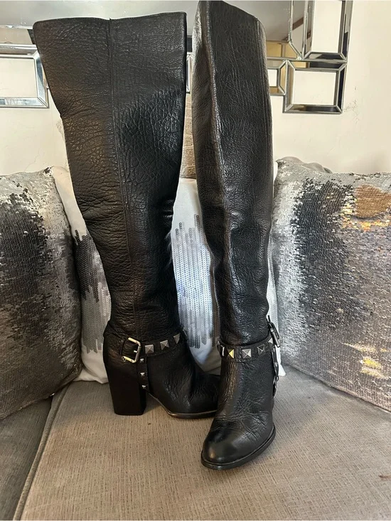 Capodarte Black Studded Over-the-Knee Leather Boots with Block Heel and Zip