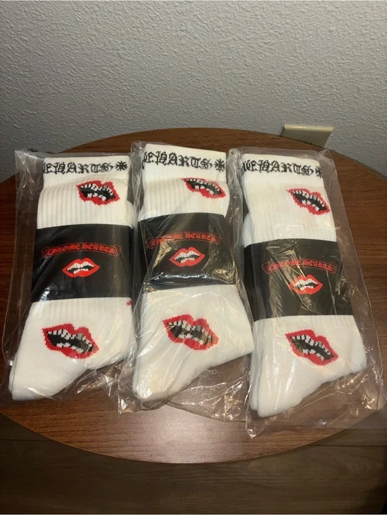 Chrome Hearts White Crew Socks with Red Lips - Pack of 1
