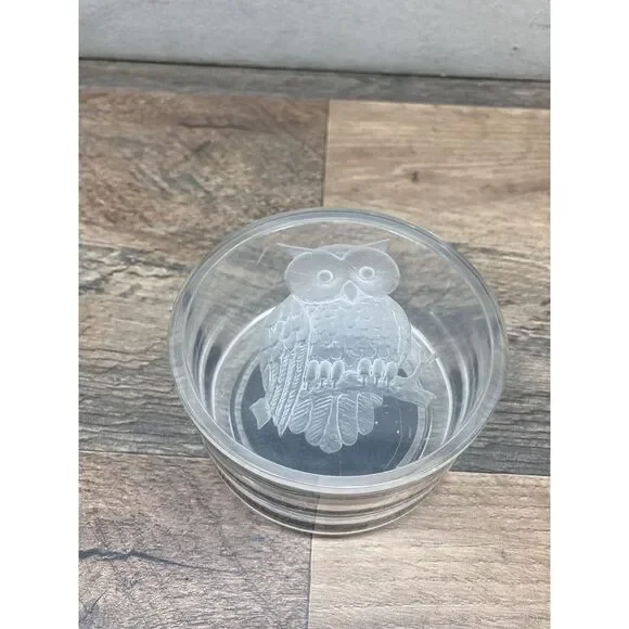 Vintage Round Lucite Owl Trinket Box‎