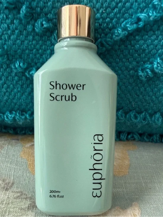 Euphoria Shower Scrub - 6.76 fl OZ