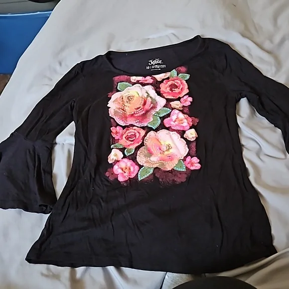 Size 10 Justice‎ Flower Shirt with Bell Sleeves