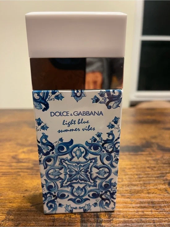 Dolce & Gabbana Light Blue - Likely Body Fragrance Product