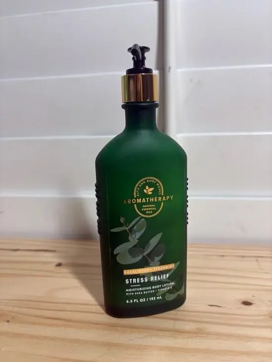 Bath and Body Works Stress Relief Aromatherapy Eucalyptus Spearmint Body Lotion