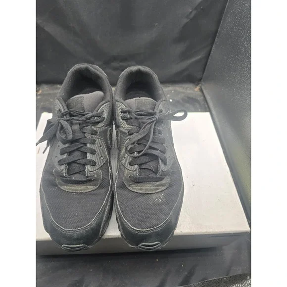Running shoes