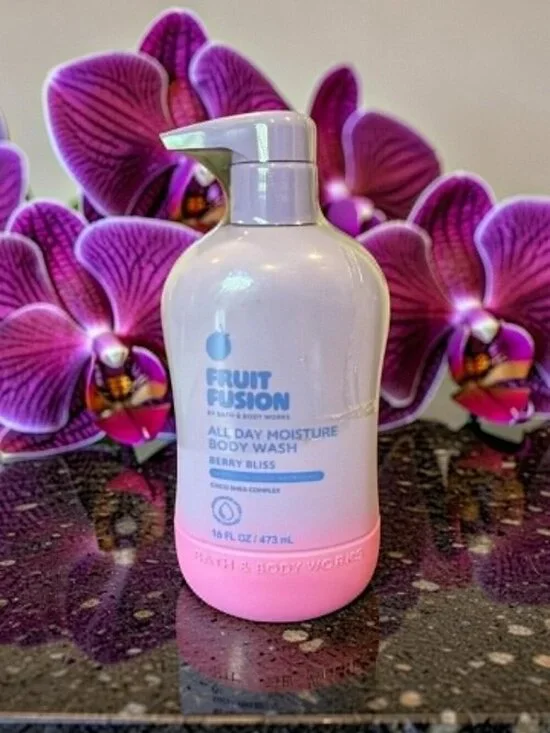 Bath & Body Work Berry Bliss Moisturizing Body Wash All Day Moisturize 16 oz