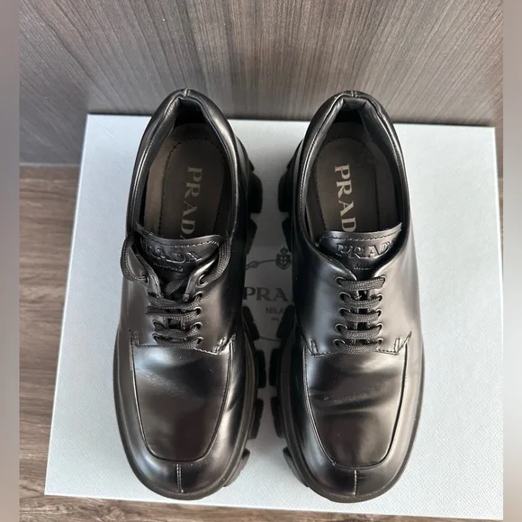 Prada authentic platform shoes (37)