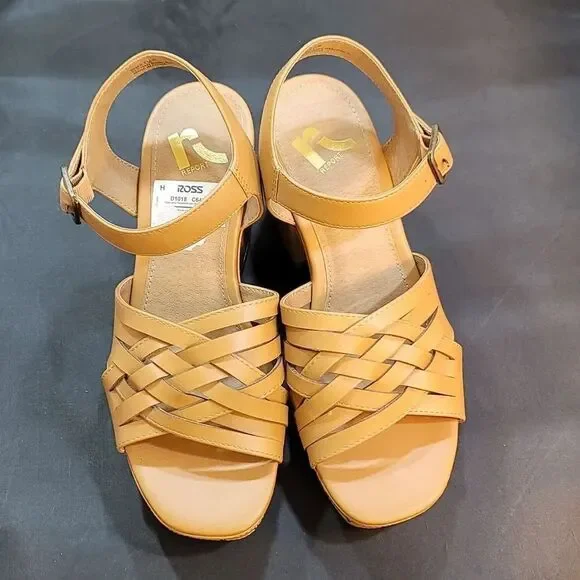 BRAND NEW REPORT BLOCK-HEEL ADJUSTABLE BUCKLE STRAP SANDAL