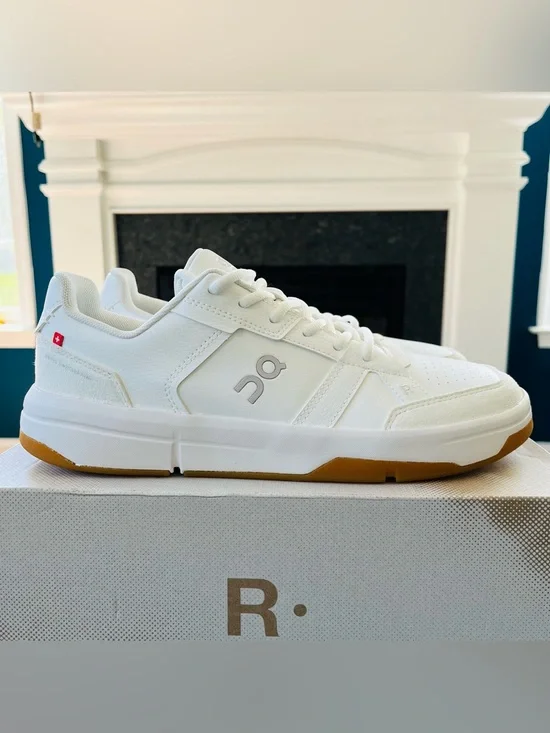 Sz 9 On Running The Roger Clubhouse Sneakers Men's - White/Ivory 3MF10540924
