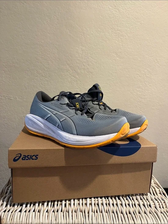 ASICS Men's Gray Athletic Running Shoes with Orange Outsole (Gel-Cumulus 28)