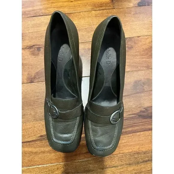 New Michelle D Green platform loafers size 9 leather upper