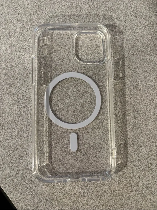 Clear MagSafe-Compatible Phone Case with White MagRing IPhone 15