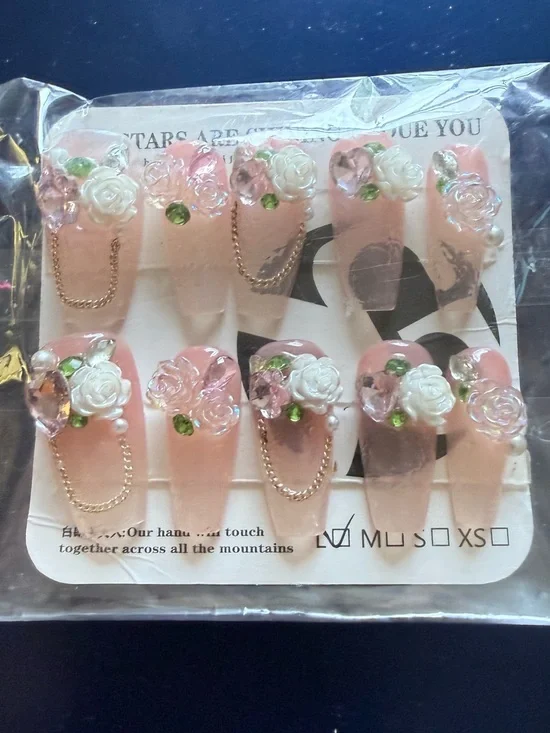 Floral Pink Press-On Nail Set with Rhinestones and Gold Chain