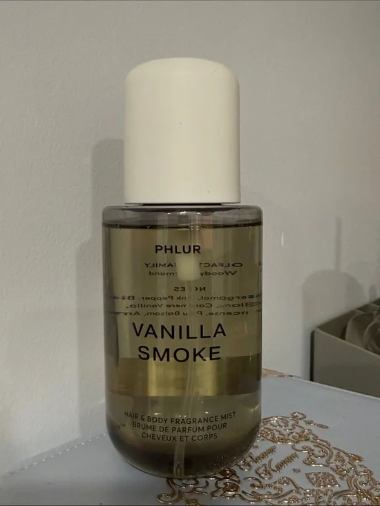 Phlur Vanilla Smoke Hair & Body Fragrance Mist — Cream