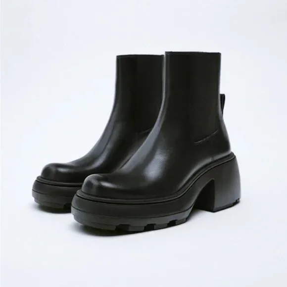 Zara Black Platform Chelsea Boots