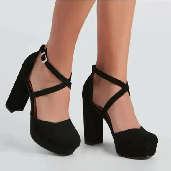 BRAND NEW TOP MODA JANE CRISS-CROS STRAP PLATFORM PUMP