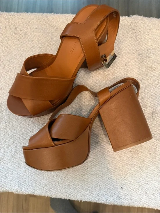 Robert Clergerie Cognac Leather Crisscross Platform Sandals