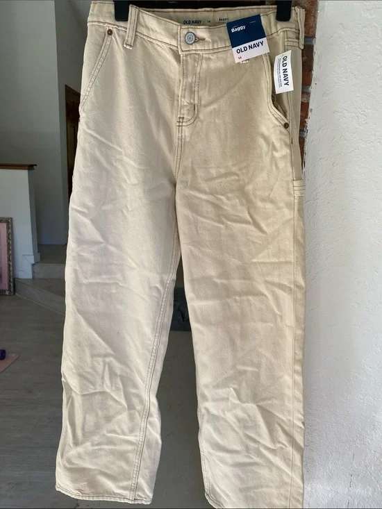 Old Navy Juniors Baggy Cargo Pants in Beige/Cream