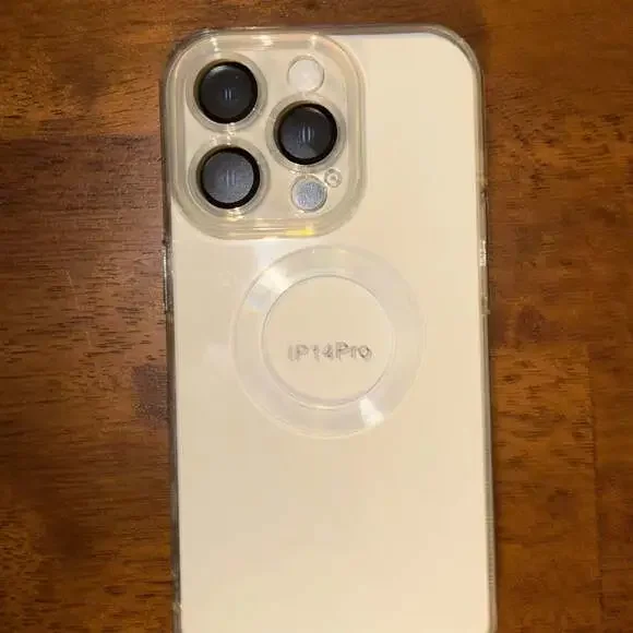 Apple Clear Case with MagSafe for iPhone‎ 14 Pro