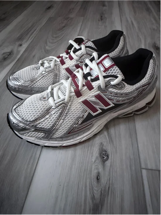 New Balance 1906R Silver Classic Crimson M1906REA Men 12 Women 13.5