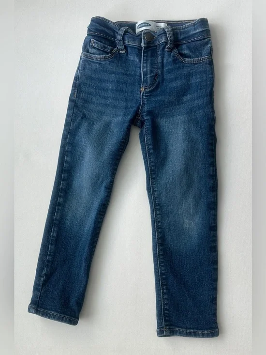 Old Navy Unisex Karate Skinny Jeans. Size 4T.