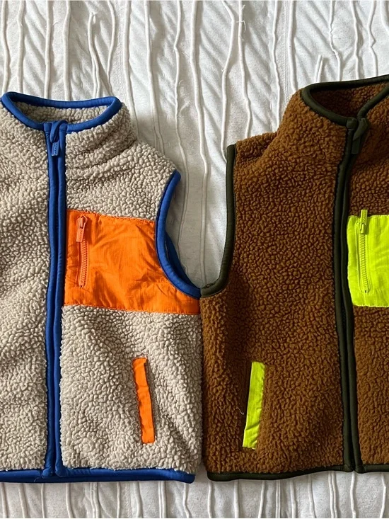 Bundle of Old Navy Fleece Vests 3T