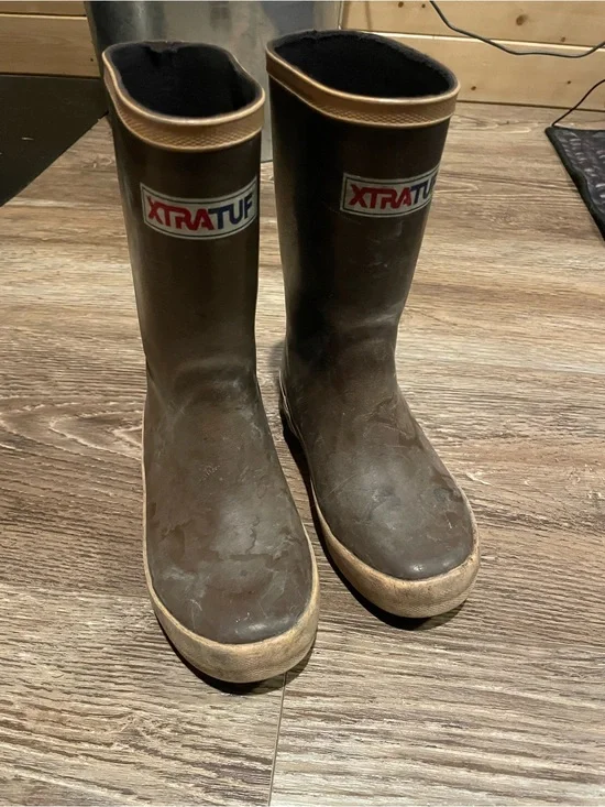 Kids Brown Rubber Rain Boots xtratuf