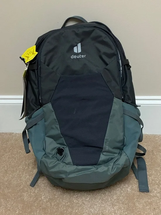 Deuter Women's Futura 25 SL Hiking Backpack