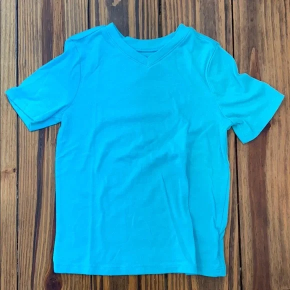 Old navy‎ boys T size 5
