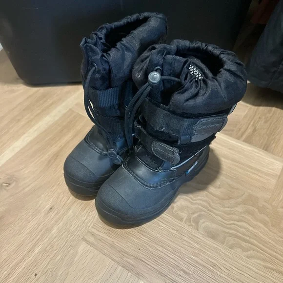 Baffin Kids Black Winter Snow Boots