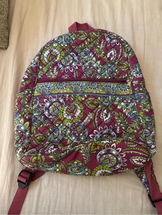 Quilted Floral Print Women's Backpack Paisley Plum EUC