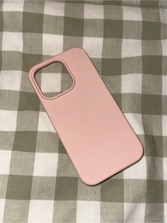 elago silicone magsafe iphone 14pro case pink