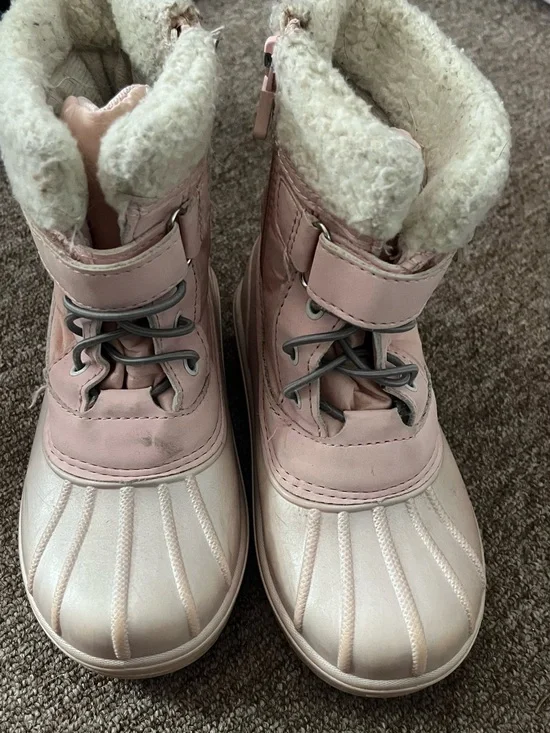 Cat & Jack Pink and Cream Kids Waterproof Winter Boots