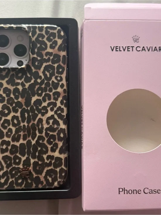 Velvet Caviar Leopard Print Phone Case - Black & Brown