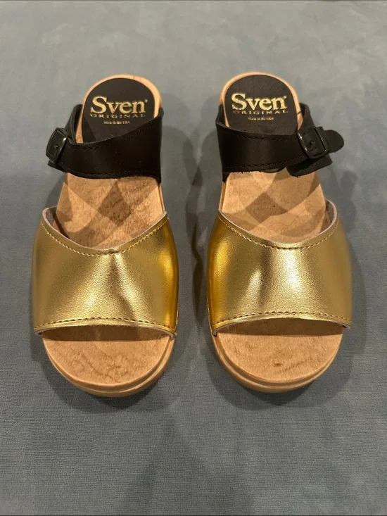Women’s Sven wooden Gold and Black Slide Sandals